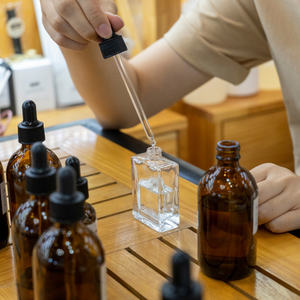 The Reality of Perfume Customization Workshops: Why They Differ from Professional Perfume Making and Why DIY Perfumes May Not Age Well