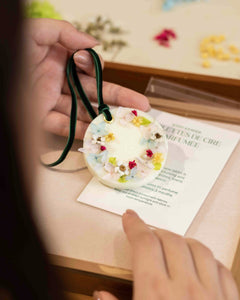 Floral Wardrobe Tablet Workshop